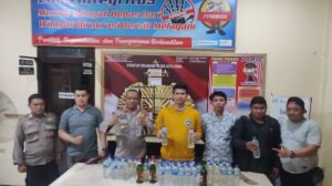 Sidak Penjual Minuman dan Kafe, Puluhan Miras berhasil Disita Polisi