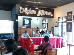 Ngopi Bareng Media, Ketua KPU Kabgor Minta Media Publikasikan Tahapan Pemilu 2024
