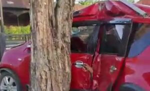 Kecelakaan Maut Depan Domestique, Mobil Nissan Livina Tabrak 3 Motor, Satu Orang Tewas