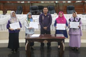 Sekretaris DPRD Provinsi Gorontalo Minta Perjanjian Kinerja Wajib di Patuhi