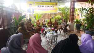 Gelar Reses menjelang Ramadan, Irwan Hunawa Bagi-Bagi Sembako