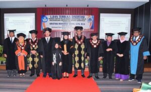 Pascasarjana Administrasi Publik UNG Kukuhkan Doktor Ke-37