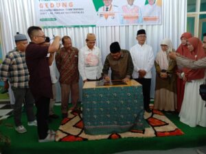 Marten Taha Berterimakasih pada Lembaga Pendidikan dan Yayasan Pendidikan