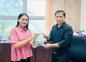 Mahasiswa UNG Ini Ceritakan Pengalaman di Slovakia ke Dalam Buku