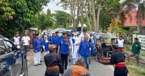 Atraksi Bela Diri Tradisional “Longgo'” Dipertontonkan oleh PAN Saat Mendaftarkan Bacaleg di Gorontalo
