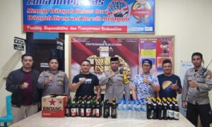 “Lagi” Polisi Sita Puluhan Botol Minuman Keras Beralkohol