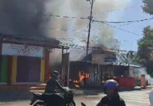 Breaking News: QFC Limboto Kebakaran