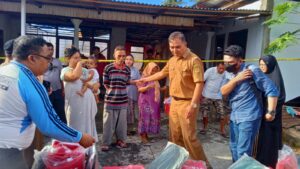 Dinas Sosial Kabgor, Salurkan Bantuan Darurat untuk Korban Kebakaran