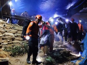 Tertimbun Tanah Saat Menambang, Remaja Desa Deme Meninggal Dunia