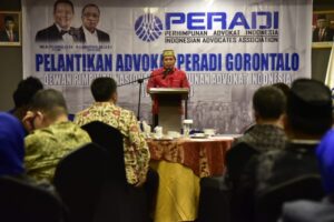 Pelantikan 12 Advokat Muda Peradi Gorontalo: Ini Pesan Ismail Pakaya