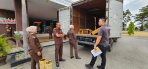 Polresta Gorontalo Kota Serahkan Pasangan Tersangka Pencucian Uang