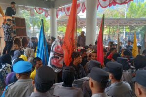 Demo di Limboto, Tuntut Pemecatan Direktur RSUD Dunda