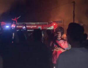 BREAKING NEWS: Rumah Kos di Area IAIN Gorontalo Terbakar