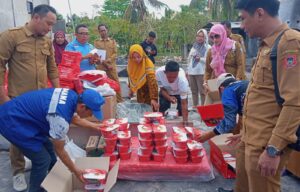 Pemda Kabgor Saluran Bantuan untuk Korban Kebakaran di Limboto Barat