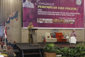 Marten Taha Soroti Tantangan Perempuan dalam Politik