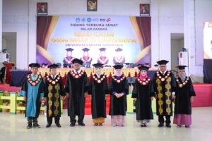 Empat Guru Besar UNG Soroti Pengembangan Teluk Tomini dalam Orasi Ilmiah