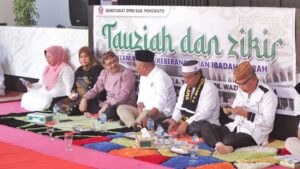 DPRD Pohuwato Gelar Tausiah dan Dzikir untuk Anggota dan Pejabat Umroh