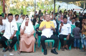 Sorakan Masyarakat: Nasir Giasi, Sang Pemberi Buku Nikah Berkah