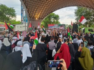 Aksi Dukungan Palestina, Ribuan Masa Padati Menara Keagungan Limboto