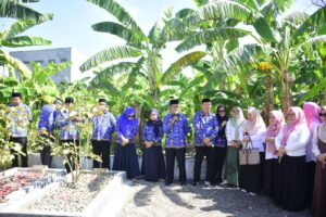 Mengenang Jejak Pengabdian, Pemkot Gorontalo Ziarah ke Makam Mantan ASN
