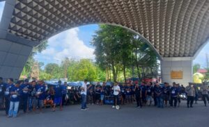Massa Didominasi Abang Bentor, Gorontalo Bergemuruh Sambut Anis Baswedan
