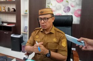 Ditetapkan Sebagai Tersangka Korupsi, Oknum Kadis di Kabgor Diberhentikan