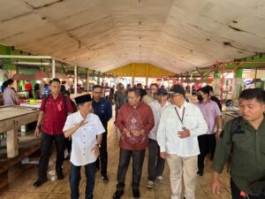 Pastikan Harga Bahan Pokok Tetap Stabil, Nelson Pomalingo Lakukan Peninjauan