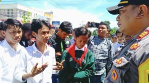 Puluhan Massa Desak Polres Gorontalo Selesaikan Kasus Pungli Oknum Kades di Pulubala