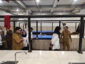Lantai Licin Pasar Sentral Gorontalo Jadi Perhatian Dirjen PUPR RI