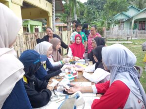 Mahasiswa KKN UNG-UGM Bantu Tingkatkan Kesehatan Masyarakat