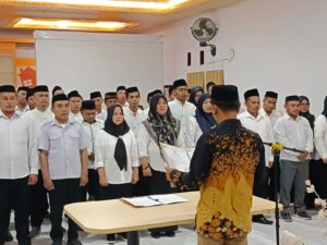 KPU Pohuwato Lantik 65 Anggota PPK untuk Pemungutan Suara Ulang Pemilu 2024