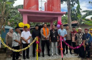 Masyarakat Pulubala Antusias Menyambut Serah Terima Sumur Bor