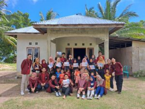 Mahasiswa UNG Sosialisasikan Pencegahan Stunting di Desa Pilolodaa
