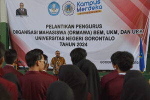 Pelantikan Ormawa UNG, Rektor Sebut Ormawa Jadi Wadah Melatih Soft Skill
