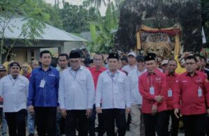 Warga Boalemo Sambut Pendaftaran Dedy-Riko dengan Pagelaran Seni Tradisional