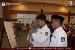 KPU Kabupaten Bonebol Gelar Bimtek Penggunaan Aplikasi Sirekap untuk PPS