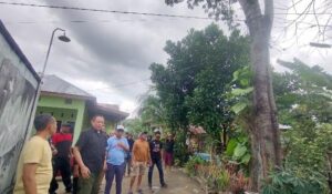 Gusnar Ismail Dengar Keluhan Warga Isimu Raya Soal Listrik