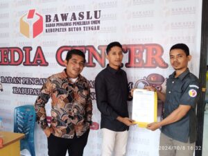 Dinilai Sebar Fitnah, Saleh Ganiru Diadukan ke Bawaslu Buteng