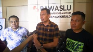 Dugaan Perusakan Baliho oleh ASN, Tim Kuasa Hukum Hendra-Wasito Hadirkan Saksi