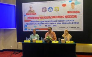 Penyelarasan Kurikulum SMKN 1 Bone Raya Demi Kebutuhan Dunia Industri