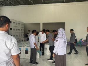 KPU Boalemo Terima Tim Monitoring Logistik Pilkada 2024