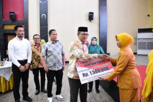 Pemkot Gorontalo Rayakan Hari Pahlawan dengan Silaturahmi Bersama Keluarga Pejuang