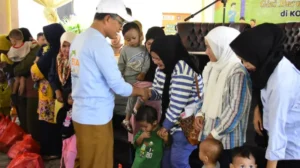 Pemerintah Serahkan Bantuan Pangan B2SA untuk Anak Kurang Gizi di Gorontalo