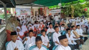Perdana di Gorontalo, Indonesia Mendongeng Dimeriahkan Ratusan Santri