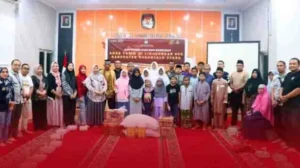 KPU Gorut Gelar Doa dan Santunan untuk Anak Yatim Piatu