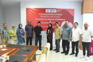 Mahasiswa UNG Terima Beasiswa dari Yayasan IMIP Peduli