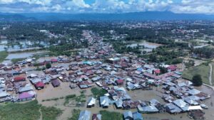 Ratusan Warga Kota Gorontalo Dievakuasi Akibat Luapan Danau Limboto  