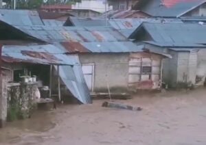 Luapan Sungai Bone Seret Dapur Rumah Warga di Kota Gorontalo
