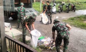 Sinergi TNI dan Warga dalam Menangani Sampah di Kabgor