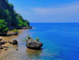 Oluhuta Paradise: Surga Tersembunyi di Antara Tebing Jalan Trans Sulawesi